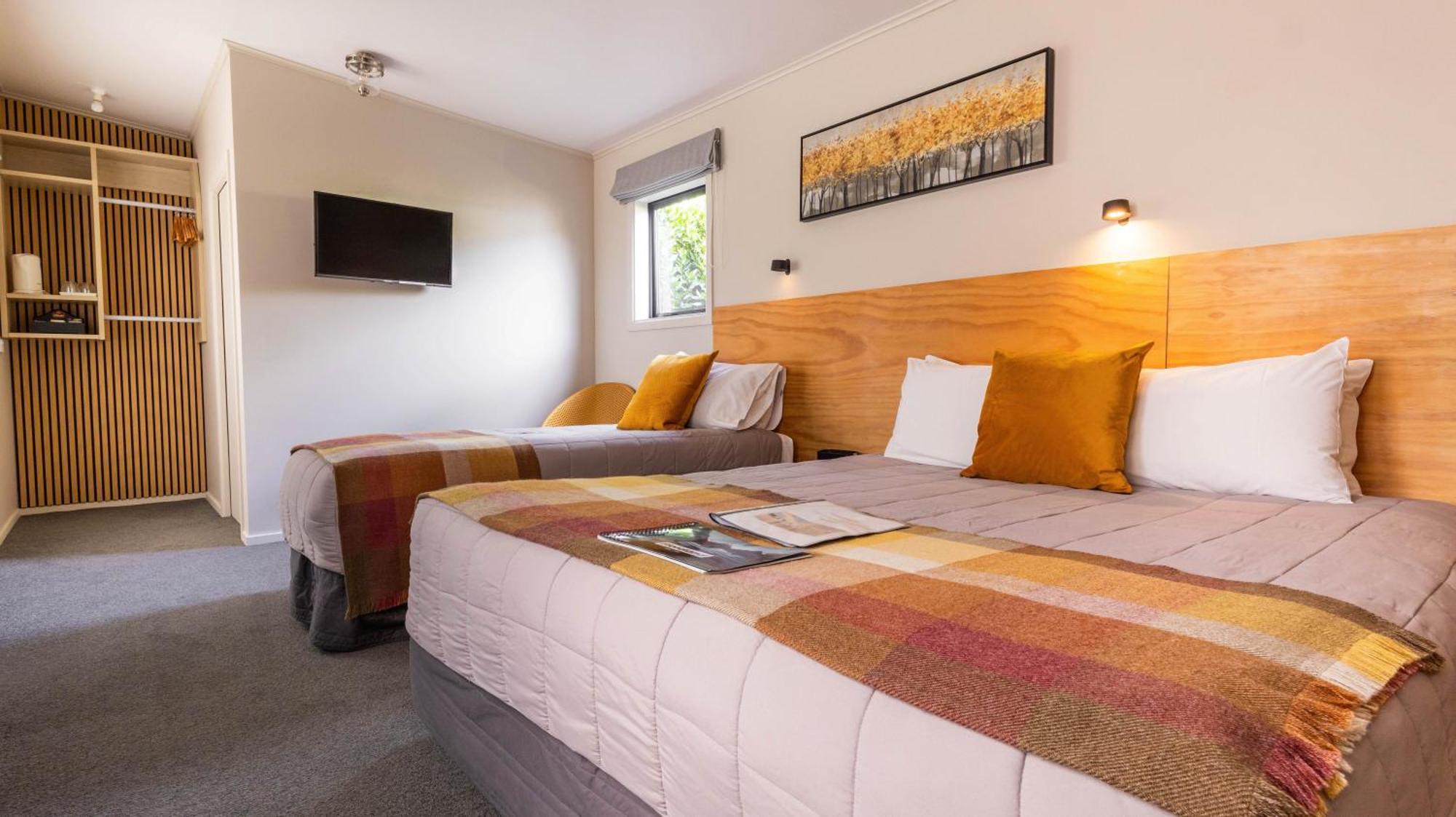Shakespeare House Bed and Breakfast Te Anau Εξωτερικό φωτογραφία